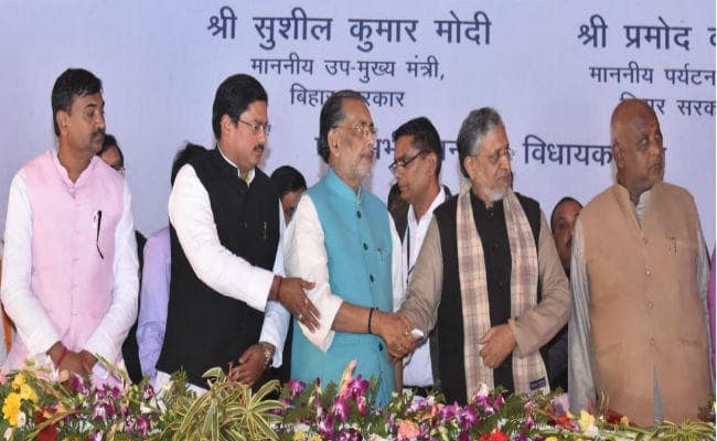 समस्तीपुर में डेयरी संयंत्र व बिहिया में पशु आहार कारखाना लगेंगे : उपमुख्यमंत्री