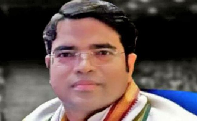 जी न्यूज के कवि युद्ध 2019 शो में आज दिखेंगे देवघर के दिनेश देवघरिया