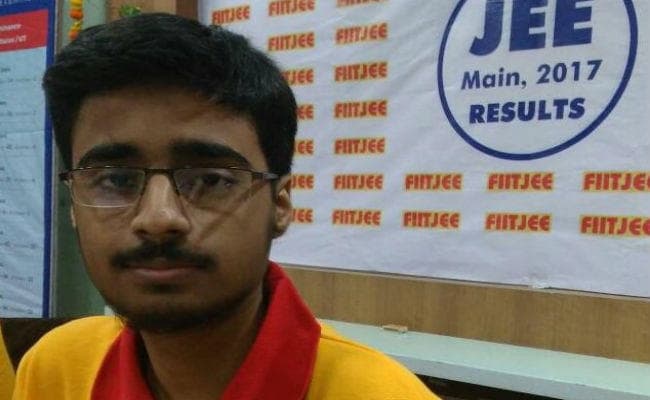 जेइइ मेन (प्रथम) रिजल्ट घोषित, अभिषेक बने बिहार टॉपर