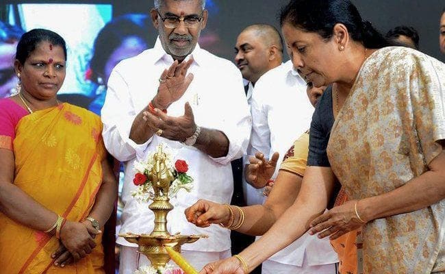 रक्षा मंत्री सीतारमण ने किया तमिलनाडु रक्षा औद्योगिक गलियारे का उदघाटन