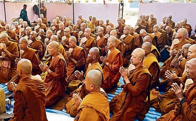 थाईलैंड से 122 सैलानी पैदल पहुंचे वाणावर, मना रहे पिकनिक