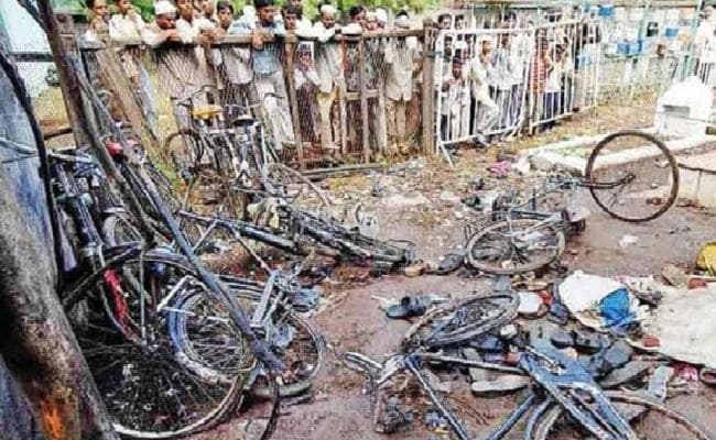 मालेगांव मामले में अदालत ने पूछा कैसी की गयी साक्ष्यों की छायाप्रति