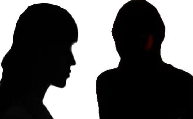 लखीसराय में सेक्स रैकेट का खुलासा : पटना की महिला समेत तीन गिरफ्तार