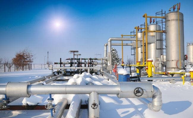 पेट्रोलियम पदार्थों की मांग वृद्धि में इस साल चीन को पछाड़कर दुनिया का दूसरा बड़ा देश बन जायेगा भारत