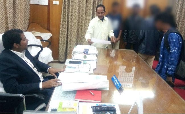 बियर पीने के आरोप में नवोदय स्कूल के नौ छात्रों को पीटा, अर्द्धनग्न कर कमरे में बंद रखा, तीन महीने से निष्कासित