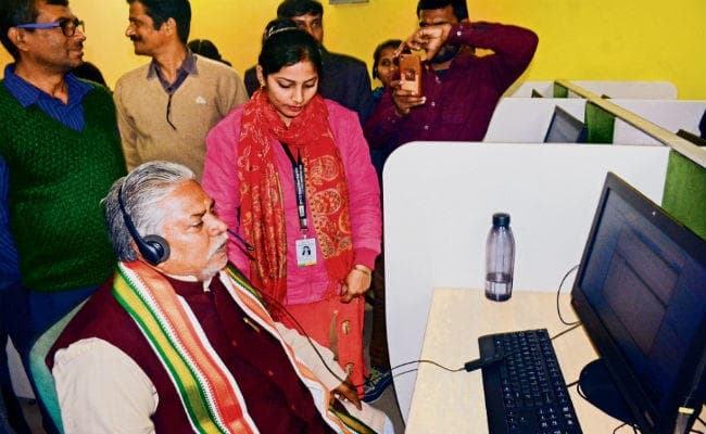 पटना : कॉल सेंटर से मंत्री ने की किसानों से बात