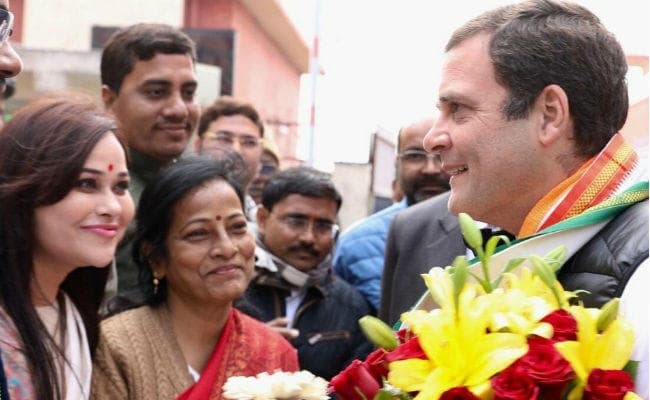 अमेठी दौरे पर राहुल गांधी, लगे पोस्टर- ””अमेठी का एमपी, 2019 का पीएम””