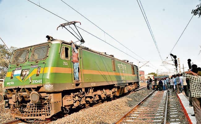 निशाने पर रहा डीजीएमएस, रेल अधिकारियों को भी नहीं छोड़ा, सीसीआरएस बोले - किसी ने कहा यहां भूत है और आपने मान लिया