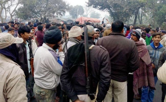 राजद के प्रदेश महासचिव की गोली मारकर हत्या, उग्र लोगों ने समस्तीपुर-दरभंगा पथ को किया जाम