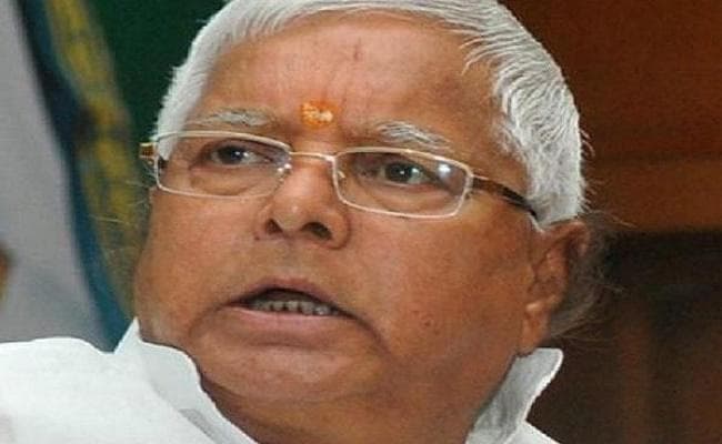 समस्तीपुर में राजद नेता हत्या मामले पर लालू का ट्विट, निशाने पर नीतीश सरकार