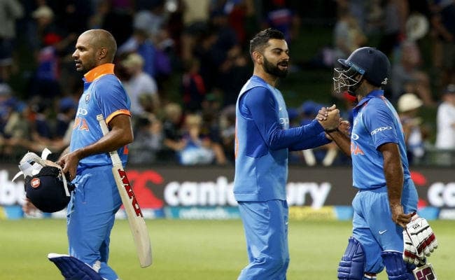 #NZvsIND : सूरज की रोशनी के कारण खेल रुका तो भड़के मेयर, कहा - मजबूत बनें क्रिकेटर