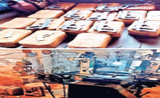 लेद कारखाने की आड़ में चल रहा था हथियार बनाने का अवैध कारखाना, पुलिस किया भंडाफोड़