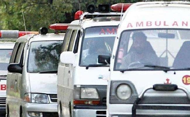 भारत ने गणतंत्र दिवस पर नेपाल को 30 एम्बुलेंस, छह बसों की सौगात दी