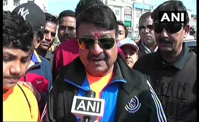 ''चॉकलेटी चेहरे'' वाले बयान पर विजयवर्गीय ने दी सफाई बोले- मैंने बॉलीवुड ऐक्टर्स के लिए...