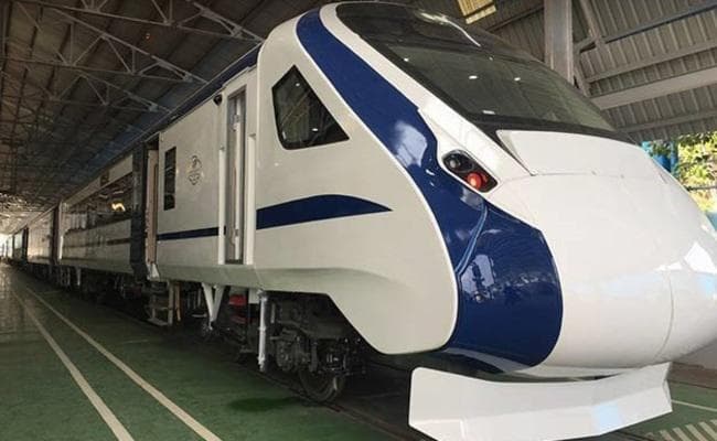 देश की पहली इंजन रहित ट्रेन-18 का नाम ‘वंदे भारत एक्सप्रेस'' : पीयूष गोयल