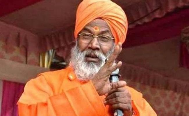 साक्षी महाराज का राहुल पर तंज, रंग बदलने में गिरगिट को भी पीछे छोड़ दिया