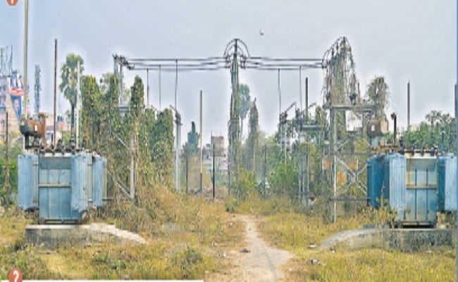 भागलपुर : रेलवे पावर सब स्टेशन तैयार, लेकिन चालू नहीं हुआ, जंक खा रही मशीनें