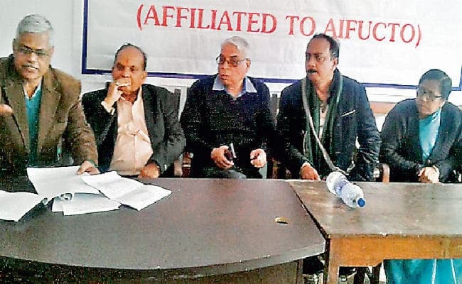 रांची : विश्वविद्यालय शिक्षक कॉलेज में करेंगे तालाबंदी, परीक्षा कार्य का बहिष्कार