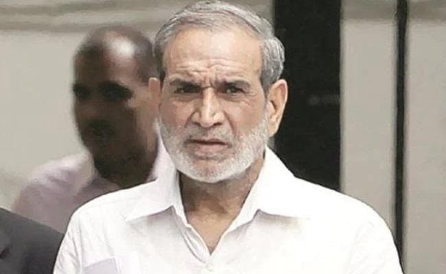 सिख विरोधी दंगों के एक मामले में सज्जन कुमार दिल्ली अदालत में पेश