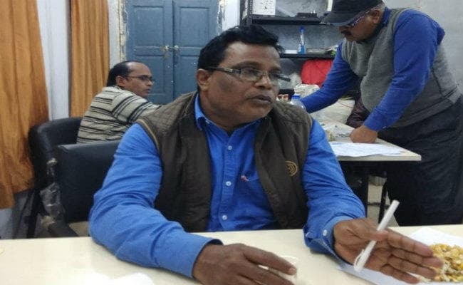 ACB के हत्‍थे चढ़े 3000 रुपये घुस लेते उच्‍च विद्यालय डुमरडीहा के प्रधानाध्यापक