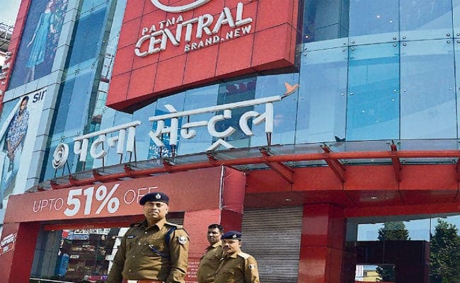 पटना : सेंट्रल मॉल से 65 लाख की चोरी, डुप्लीकेट चाबी के इस्तेमाल की है आशंका, बाकी दो तिजोरियों को नहीं खोला