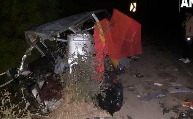 उज्जैन : शादी समारोह से लौटते वक्त हुआ भीषण सड़क हादसा, 12 की मौत