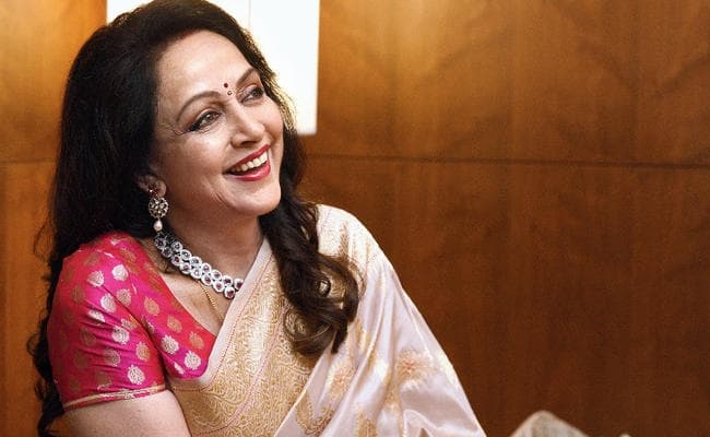 हेमामालिनी का दावा, मथुरा से ही चुनाव लड़ने के लिए मिली हरी झंडी