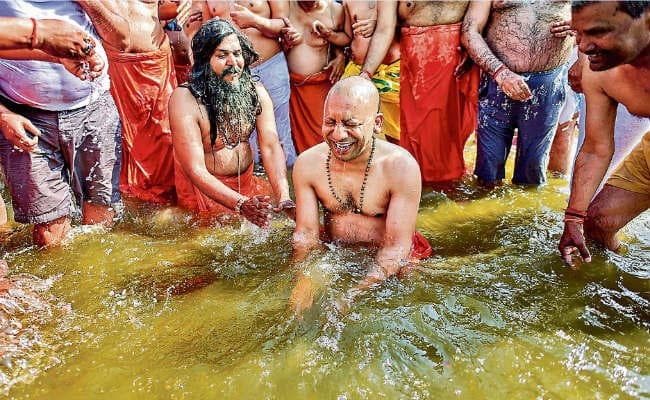 कुंभ में योगी कैबिनेट ने लगायी डुबकी, प्रयागराज को मिलेगा 600 किमी लंबा एक्सप्रेस-वे