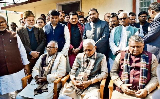 पटना : जॉर्ज फर्नांडिस के निधन पर जदयू प्रदेश कार्यालय में शोकसभा