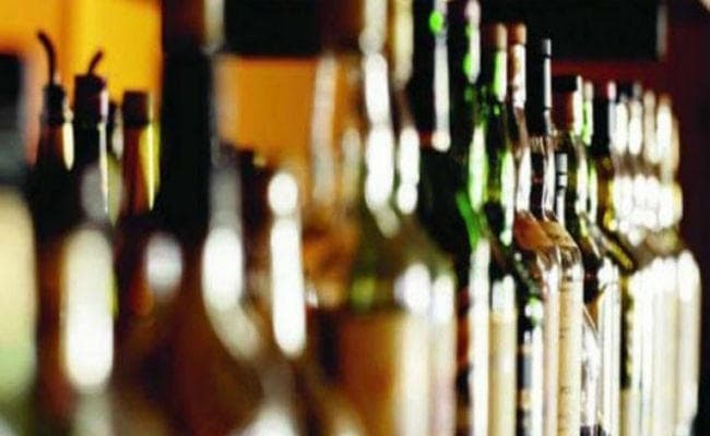 झारखंड में मिल के नीचे तहखाने में बनती थी शराब, उत्पाद विभाग की कार्रवाई में हुआ खुलासा, 75 लाख की शराब जब्त