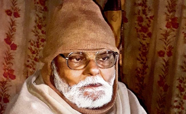 जरूरी नहीं सूरज ही बनें जुगनू भी कम नहीं हैं