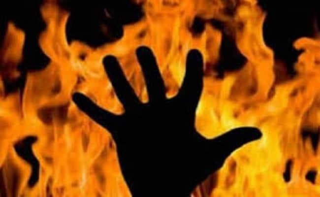 मालदा :  बहू को बीमार व बदसूरत बता जिंदा जलाया