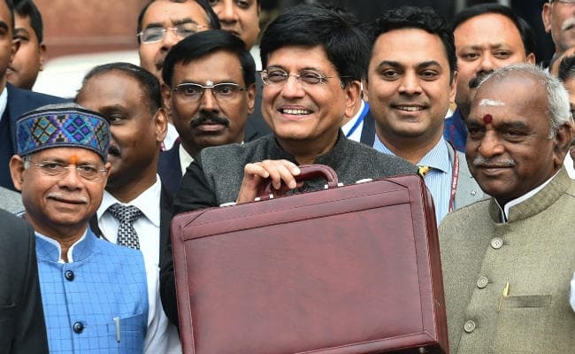 #Budget2019 : मोदी सरकार ने भरी सबकी झोली, 5 लाख तक की कमाई अब टैक्स फ्री, संसद में गूंजा मोदी, मोदी