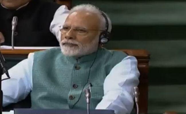 #Budget2019: हरी बंडी पहनकर प्रधानमंत्री नरेंद्र मोदी ने किसानों को दिया यह तोहफा