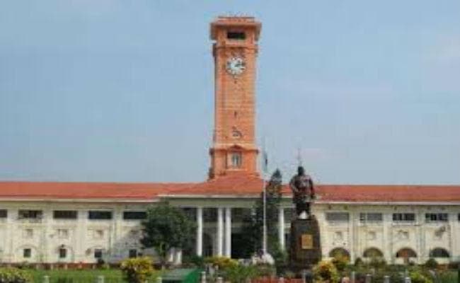 राज्य सरकार ने 9 IAS अधिकारियों को किया तबादला, 7 जिलों के DM बदलें