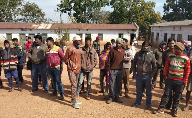 गुमला : हिंडालको कंपनी के माइनिंग मेट जयकांत सिंह की हत्या, परिवहन कार्य ठप