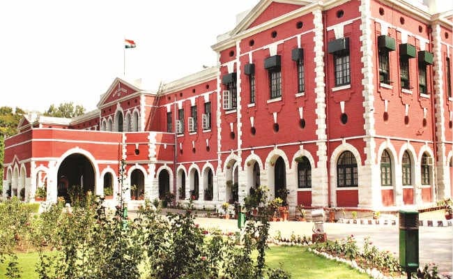 रांची :  हाइकोर्ट निर्माण : गड़बड़ी की जांच के लिए अब तक नहीं बनी कमेटी