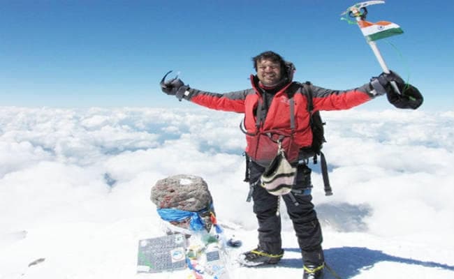 कैब चालक की दादागीरी का शिकार हुआ पर्वतारोही सत्यरूप