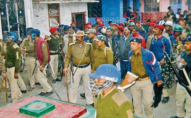 सीवान में शहाबुद्दीन के भतीजे की हत्या के बाद लोगों में आक्रोश, पुलिस अलर्ट, 27 घरों को खंगाला