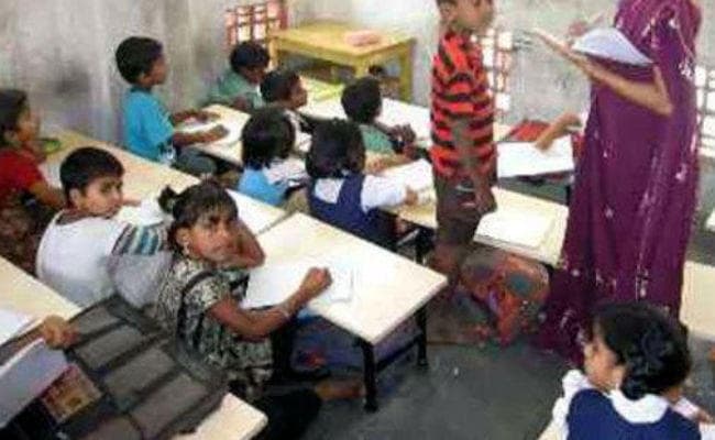 रांची : वर्ष 2015-16 में प्राथमिक शिक्षकों के रिक्त रह गये पदों पर फिर शुरू होगी नियुक्ति