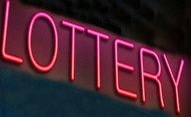 अबू धाबी में भारतीय मूल के व्‍यक्ति ने जीती 19.45 करोड़ रुपये की लॉटरी