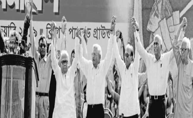 कोलकाता : जनता को धोखा दे रही हैं केंद्र व राज्य की सरकारें : विमान