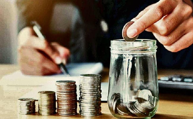 एक्सपर्ट व्यू : पीछे का हिस्सा दिखाने वाला दर्पण आगे का रास्ता नहीं दर्शाता