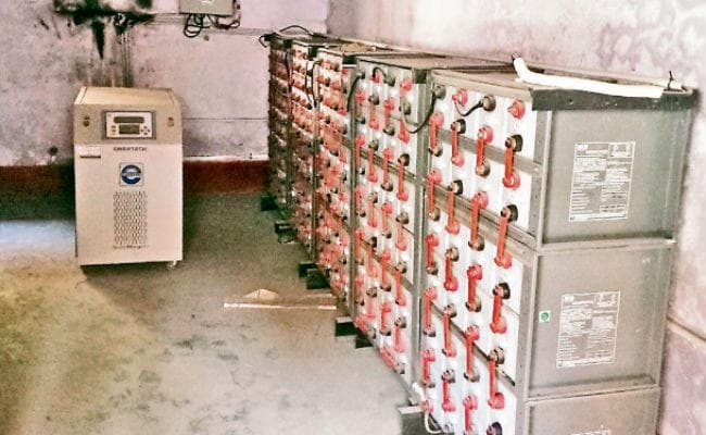 मांडर : लाखों का सोलर सिस्टम चार माह से पड़ा है बेकार