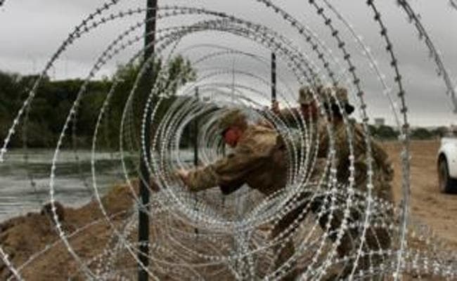 अमेरिका-मैक्सिको सीमा पर और 3750 बल भेजेगा पेंटागन