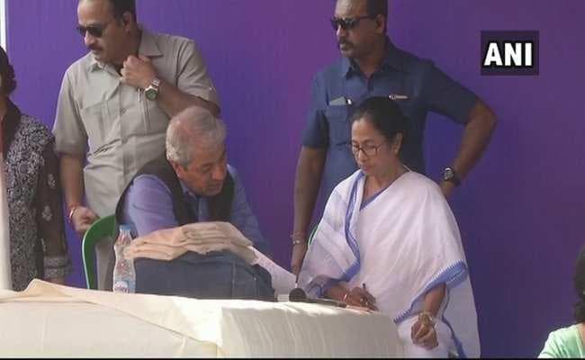 #CBIvsMamata : गृहमंत्री ने राज्यपाल केसरी नाथ त्रिपाठी से कहा हालात का जायजा लें