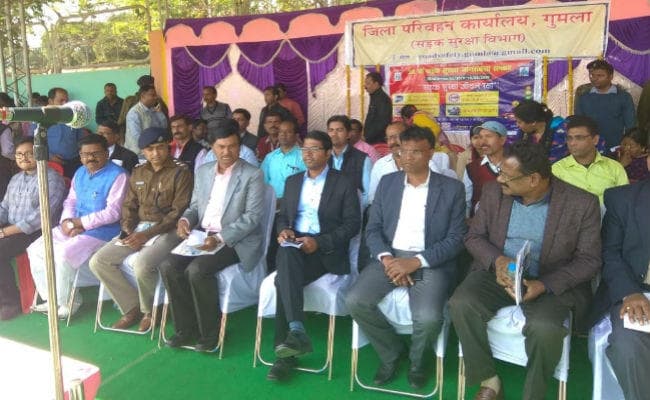 पिछले साल 241 सड़क दुर्घटना में 212 लोगों की जा चुकी है जान, इसबार सावधान रहें : उपायुक्त