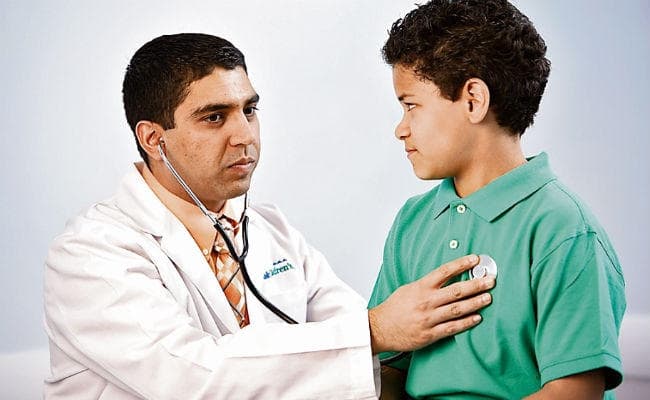 बच्चे भी हो रहे हैं हाइ ब्लड प्रेशर के शिकार, मोटापा है इसका शुरुआती लक्षण