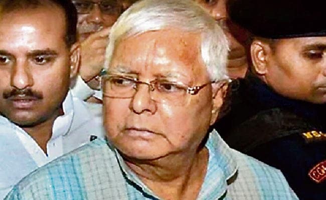 जब लालू प्रसाद की गिरफ्तारी के समय सीबीआइ ने सेना को किया था अलर्ट, बिहार सरकार और सीबीआइ में हो चुका है टकराव