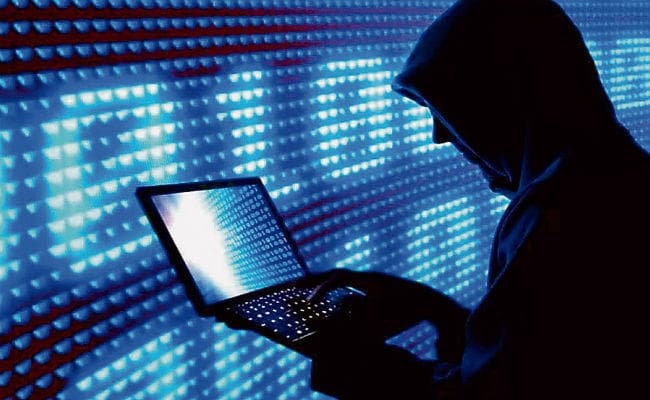 फर्जी आइडी पर साइबर क्रिमिनलों के खाते, कमीशन काट बैंककर्मी पहुंचा रहे पैसा